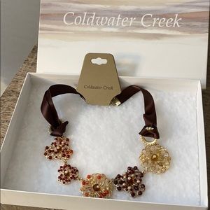 Limited Style Retired Beautiful Flower bib necklace